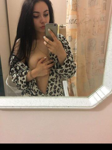 Олечка